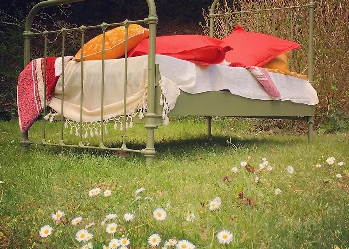 Les Jardins De Bed & Breakfast 3*