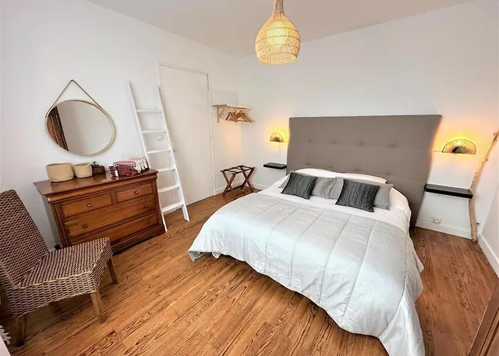 Les Jardins De Bed & Breakfast