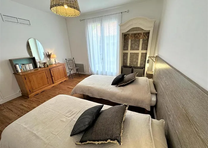 Les Jardins De Bed & Breakfast