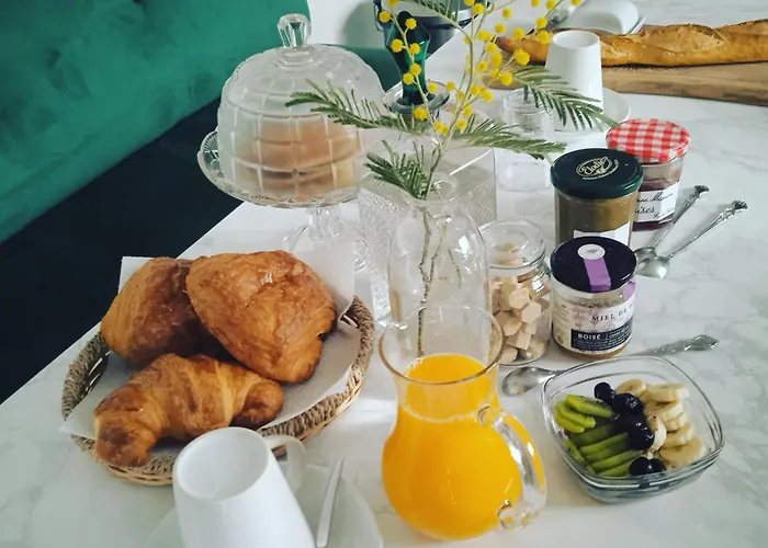 Les Jardins De Bed & Breakfast 3*