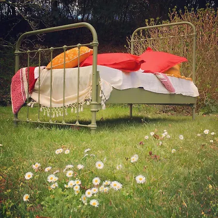 Les Jardins De Bed & Breakfast *