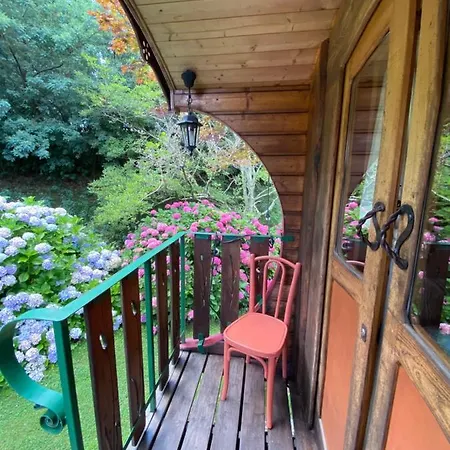 Les Jardins De Bed & Breakfast *