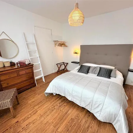 Les Jardins De Bed & Breakfast