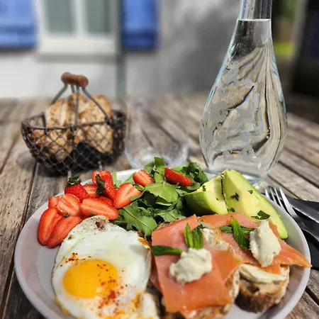 Alojamento de Acomodação e Pequeno-almoço Les Jardins De 3*